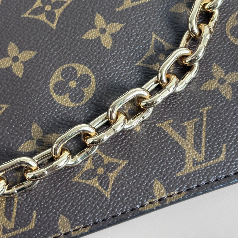 ::LOUIS VUITTON:: LV M46311 Loop Hobo 棕色 拚雙色月亮包 半月包 流浪包-7