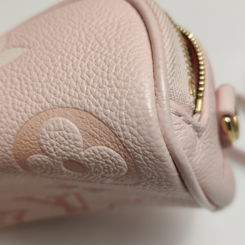 LV限定款漸變櫻花粉mini bumbag牛皮迷你腰包-5