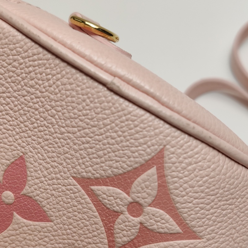 LV限定款漸變櫻花粉mini bumbag牛皮迷你腰包-13