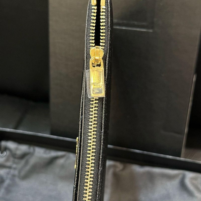 YSL SAINT LAURENT MONOGRAM 荔枝牛皮 手拿包 義大利製 636312-6