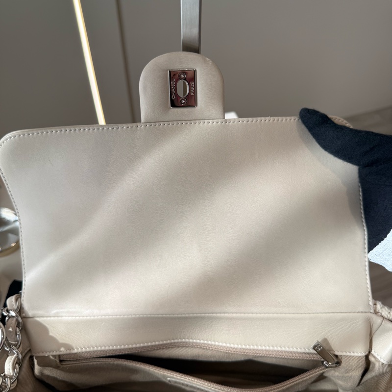 CHANEL 黑白編織郵差包cf-15