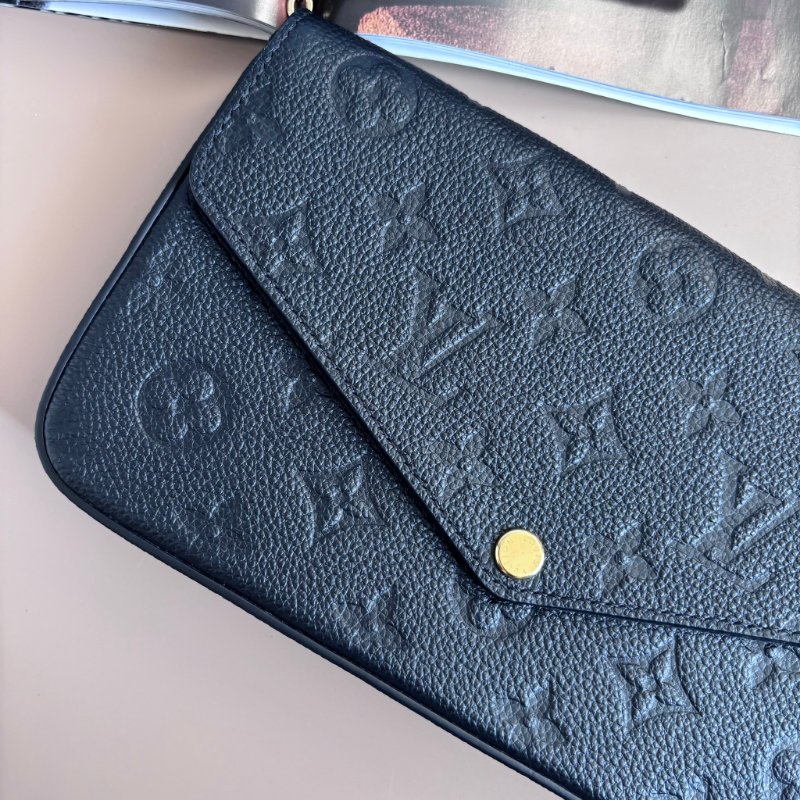 ::LOUIS VUITTON:: LV M82477 Félicie Pochette 黑色牛皮壓花紋 WOC三合一 金鏈斜背包-1