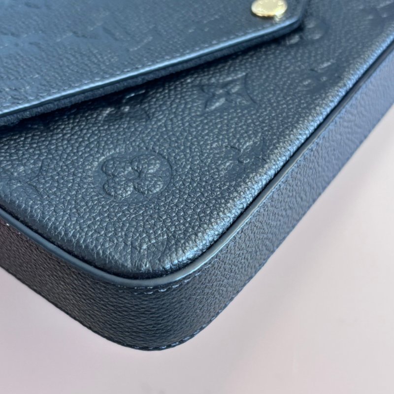 ::LOUIS VUITTON:: LV M82477 Félicie Pochette 黑色牛皮壓花紋 WOC三合一 金鏈斜背包-7