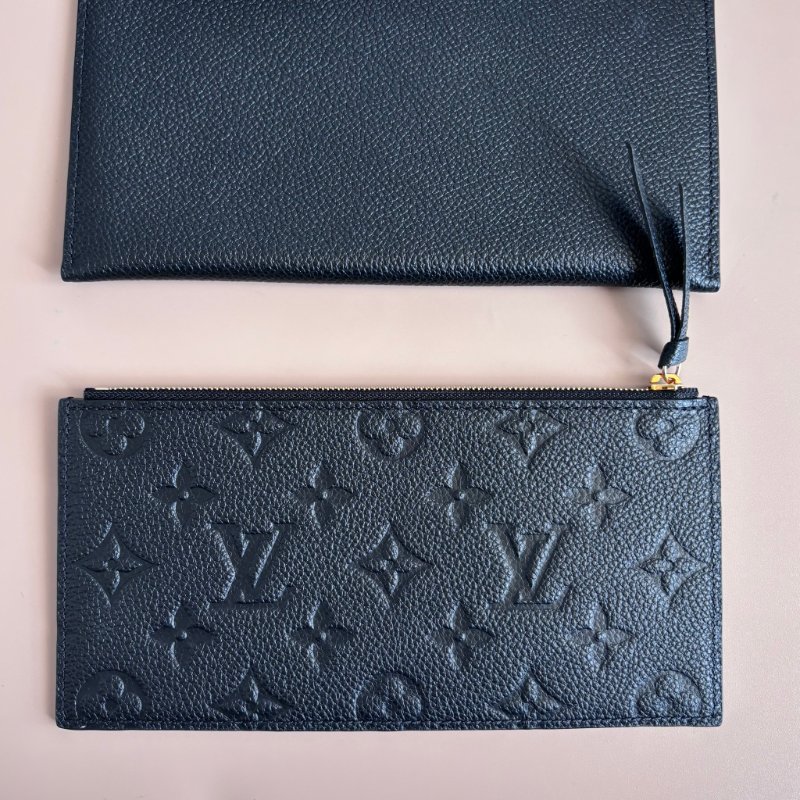 ::LOUIS VUITTON:: LV M82477 Félicie Pochette 黑色牛皮壓花紋 WOC三合一 金鏈斜背包-22
