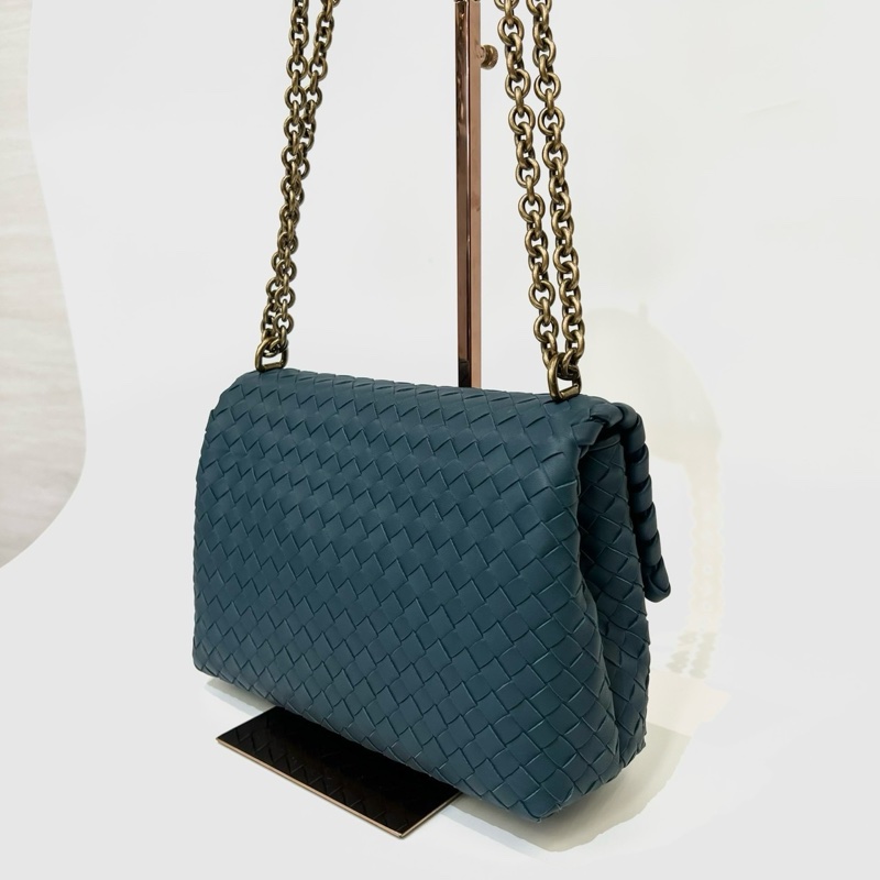 BV 藏藍羊皮編織霧金釦下蓋磁釦肩斜背包-1