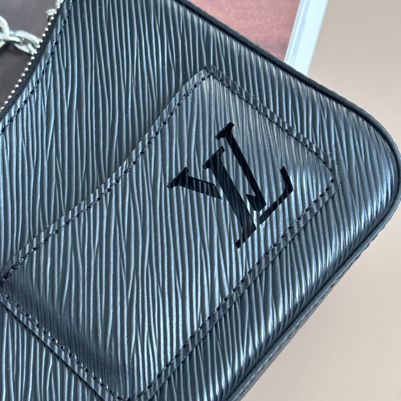 ::LOUIS VUITTON:: LV M20998 Marellini 黑色Epi牛皮二合一小斜背包-9
