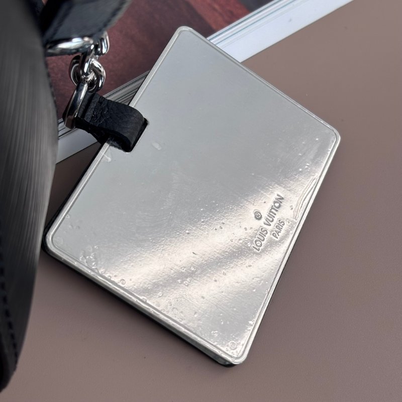 ::LOUIS VUITTON:: LV M20998 Marellini 黑色Epi牛皮二合一小斜背包-10