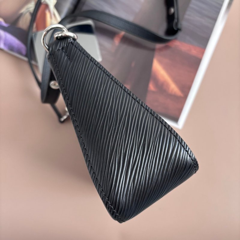 ::LOUIS VUITTON:: LV M20998 Marellini 黑色Epi牛皮二合一小斜背包-18