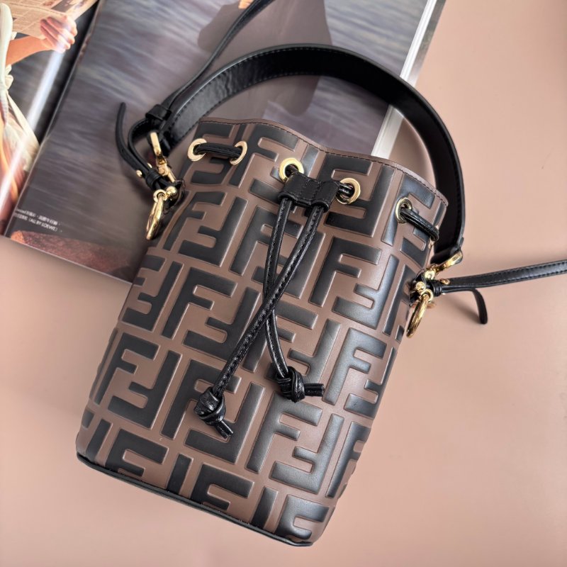 ::FENDI:: 經典滿版花紋 Mon Tresor 壓印LOGO 水桶包 手提包 斜背包-0