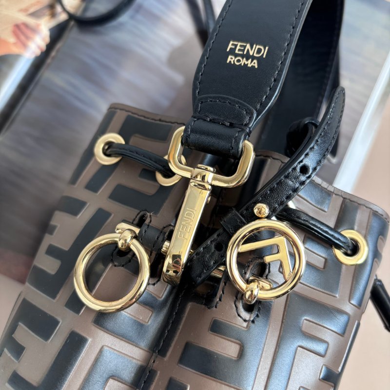 ::FENDI:: 經典滿版花紋 Mon Tresor 壓印LOGO 水桶包 手提包 斜背包-8