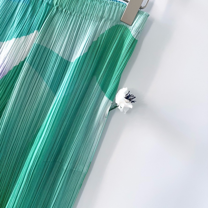 三宅一生 PLEATS PLEASE 夕顏花絮 寬管九分褲-9