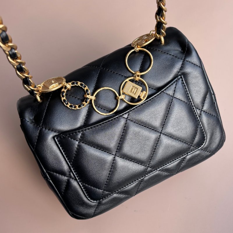 ::CHANEL:: AS4274 黑色菱格紋小牛皮金色環扣提把金鍊口蓋斜背包18公分-1