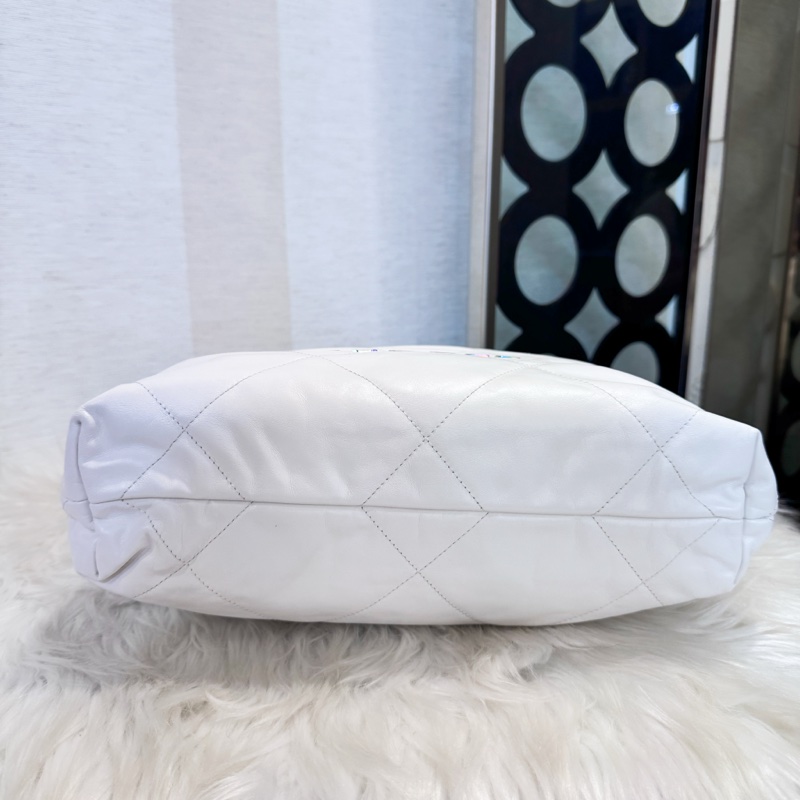 Chanel 22 Bag 白牛皮彩色金屬小號 24C 近全新-4