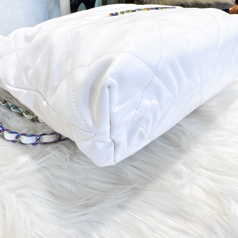 Chanel 22 Bag 白牛皮彩色金屬小號 24C 近全新-5
