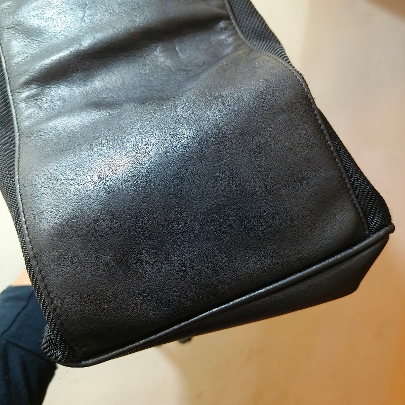 🫅女神購物節狂降（原$8800）‼️只到3/15⏰㊣✨Versace✨凡賽斯 黑色 帆布 皮革 拼接 金屬 手提包/二手包/二手精品🌳二手樹屋🌳-9