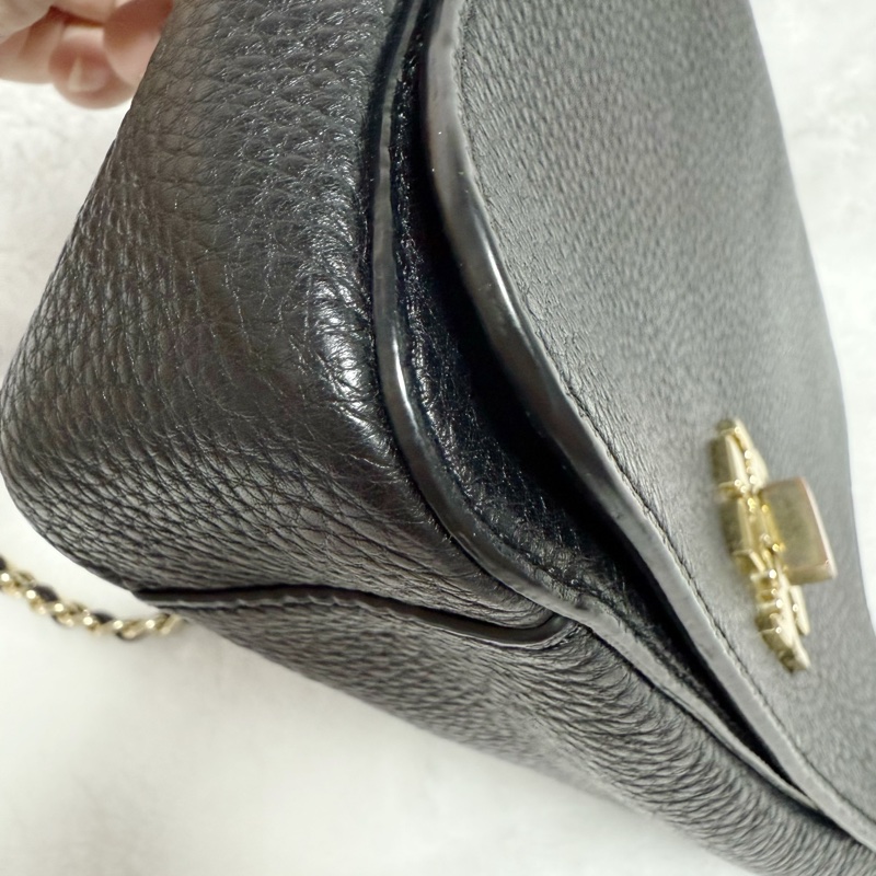 ❤️尋找愛它的主人❤️Tory Burch黑金旋轉扣鏈條斜背包 肩背包 woc-14