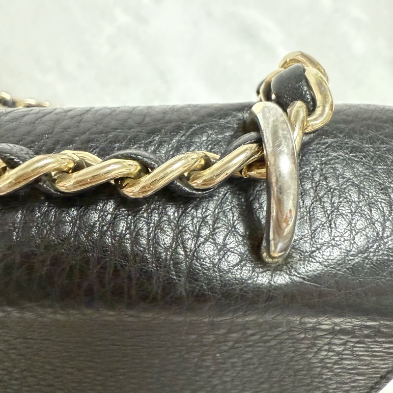 ❤️尋找愛它的主人❤️Tory Burch黑金旋轉扣鏈條斜背包 肩背包 woc-25