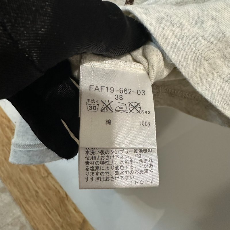 【美收精品】BURBERRY 茶灰色長袖上衣 4-186【隔月月中將轉賣至日本 上架期限30天】-6