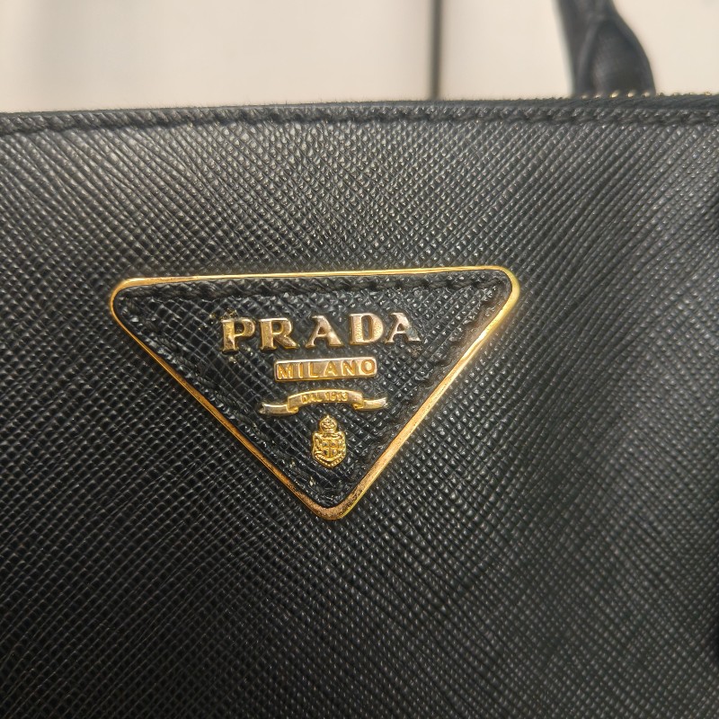 來囉‼️來囉‼️雙11優惠上車囉🚒超狂降價只到11/11🎁㊣✨PRADA✨(附防塵袋)普拉達 黑色 防刮 皮革 商務 手提包 公事包 文件包 電腦包 /二手包/二手精品🌳二手樹屋🌳-13