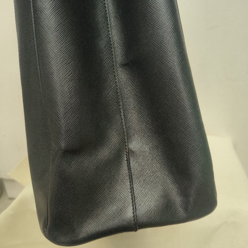 來囉‼️來囉‼️雙11優惠上車囉🚒超狂降價只到11/11🎁㊣✨PRADA✨(附防塵袋)普拉達 黑色 防刮 皮革 商務 手提包 公事包 文件包 電腦包 /二手包/二手精品🌳二手樹屋🌳-31