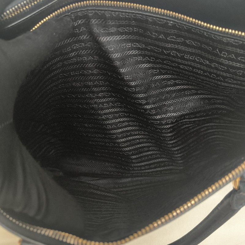 來囉‼️來囉‼️雙11優惠上車囉🚒超狂降價只到11/11🎁㊣✨PRADA✨(附防塵袋)普拉達 黑色 防刮 皮革 商務 手提包 公事包 文件包 電腦包 /二手包/二手精品🌳二手樹屋🌳-46