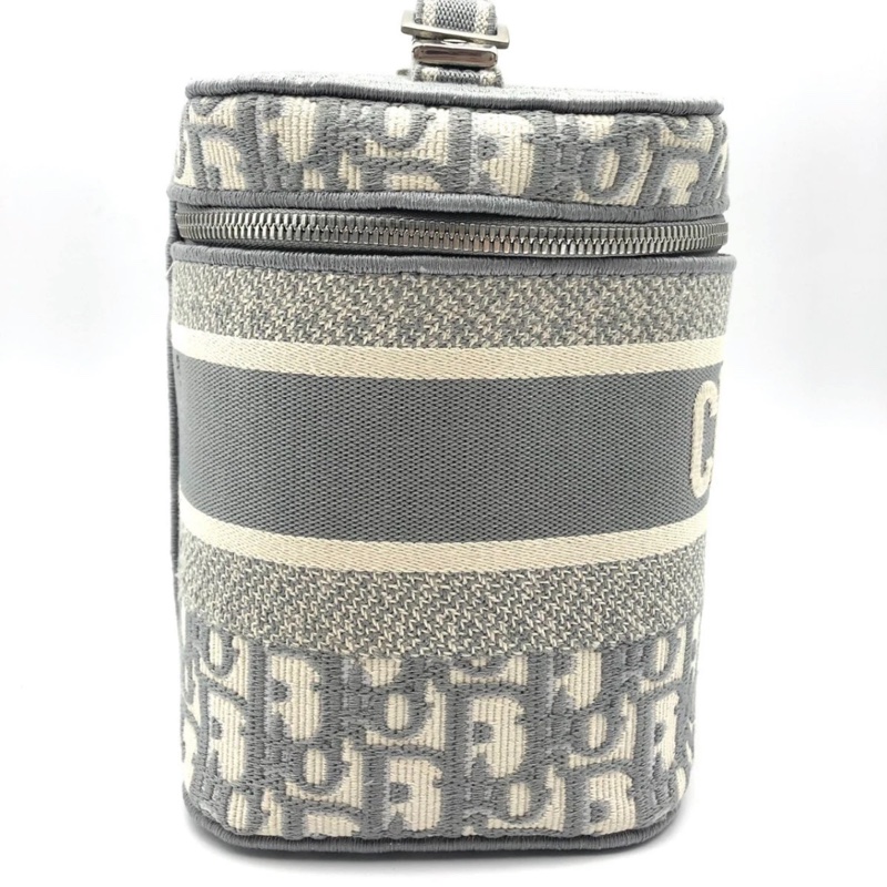 DIOR/迪奧灰色刺繡化妝盒子包，成色95新，尺寸24*14*18CM，拉鍊開合，包身空間大-3