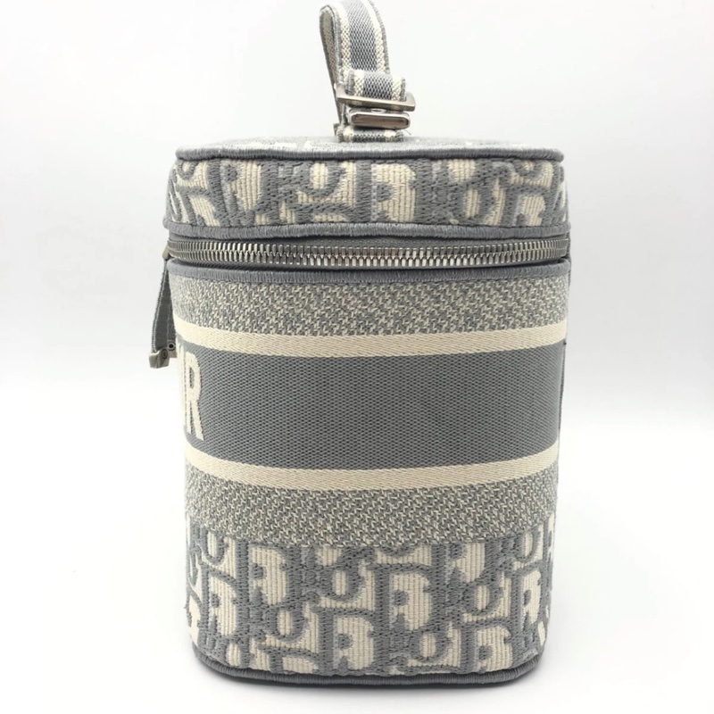 DIOR/迪奧灰色刺繡化妝盒子包，成色95新，尺寸24*14*18CM，拉鍊開合，包身空間大-4