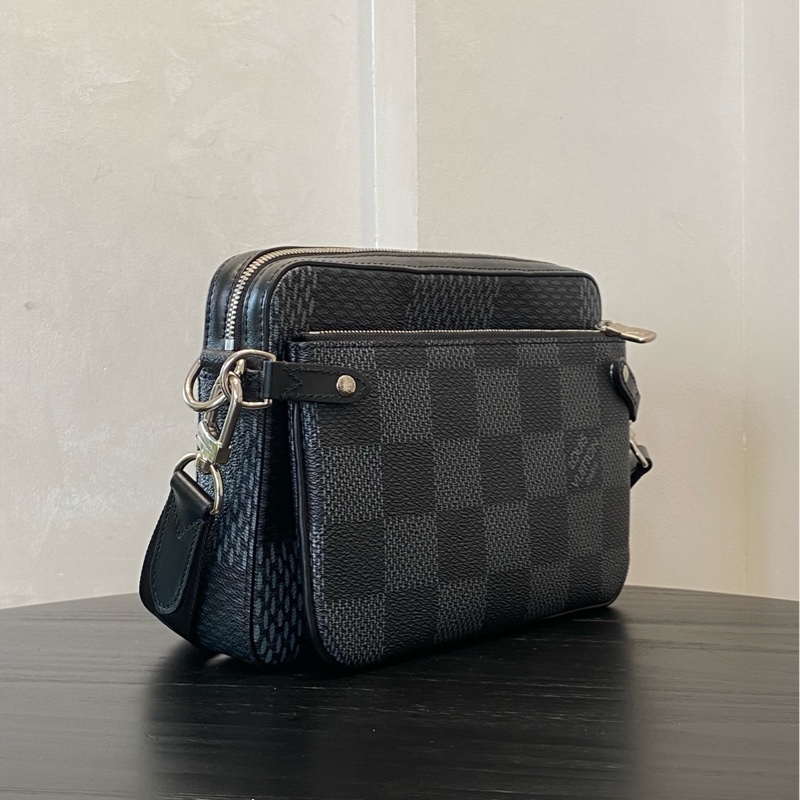 Lv 男款 trio棋盤格 三合一郵差包-2