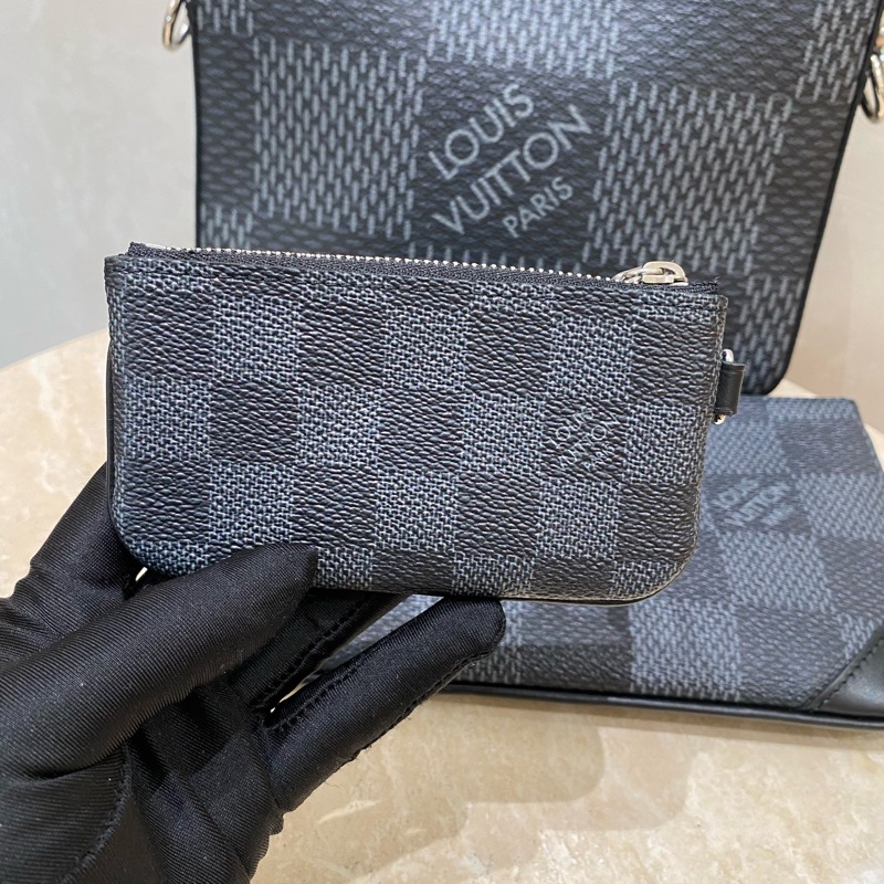 Lv 男款 trio棋盤格 三合一郵差包-10