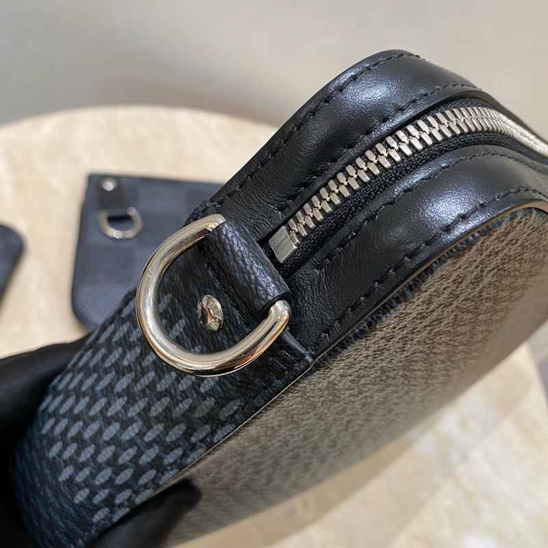 Lv 男款 trio棋盤格 三合一郵差包-32