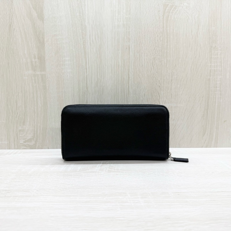 PRADA長夾黑色牛皮三角logo拉鍊-1