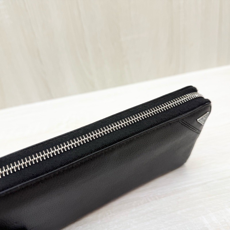PRADA長夾黑色牛皮三角logo拉鍊-12
