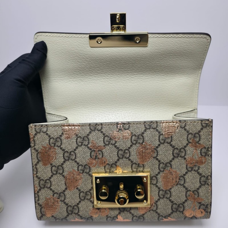 Gucci - Berry Padlock Small Shoulder Bag-11