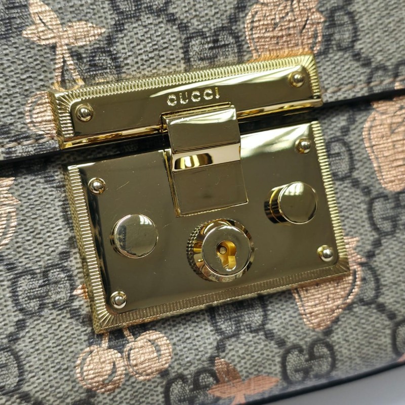 Gucci - Berry Padlock Small Shoulder Bag-12