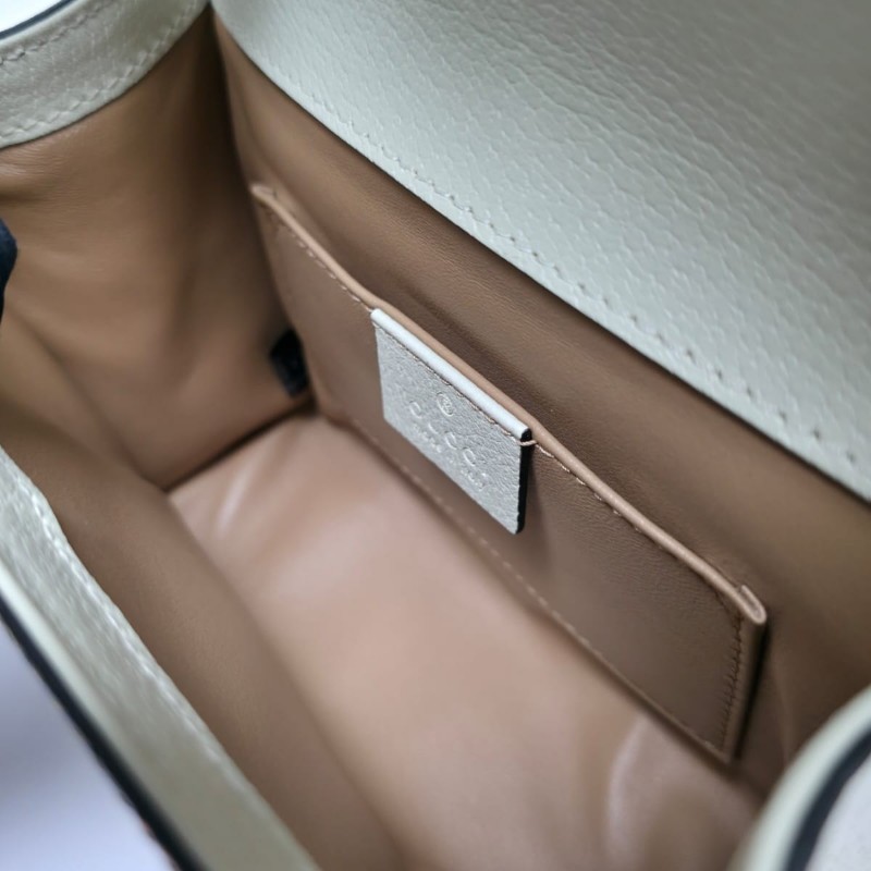 Gucci - Berry Padlock Small Shoulder Bag-16