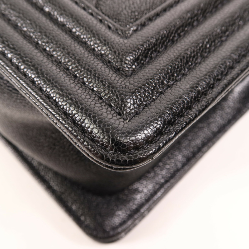 CHANEL 牛皮皮革Boy 20金扣肩背袋-12