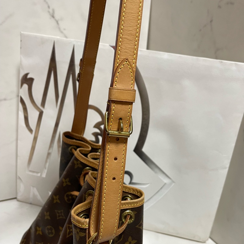 lv 中型水桶包 絕版品-10