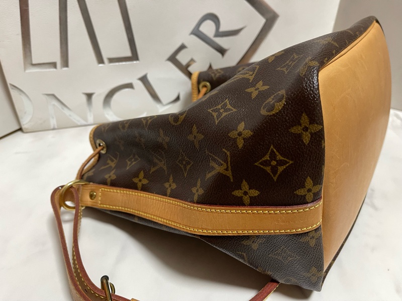 lv 中型水桶包 絕版品-16