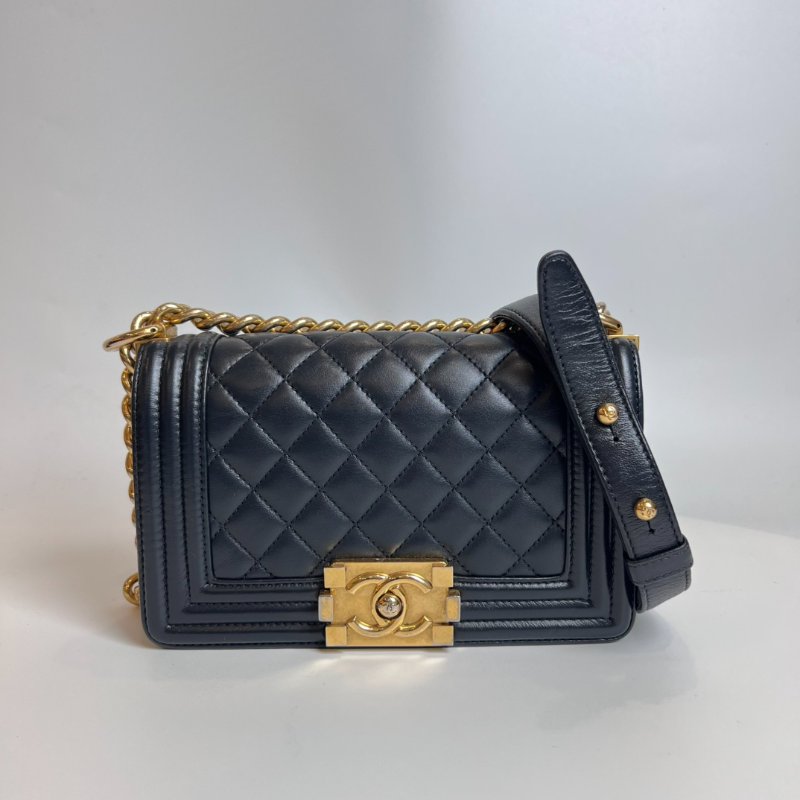 CHANEL BOY20 菱格紋鍊條包 黑金 23開-0