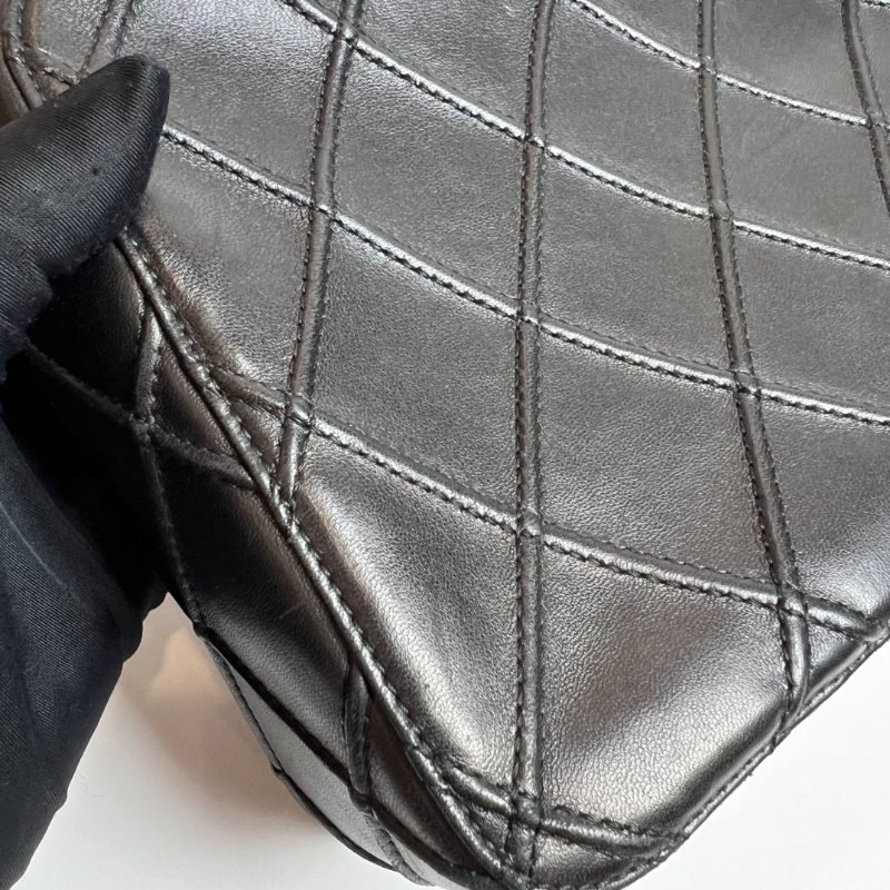 CHANEL 黑菱格相機包 6開-9