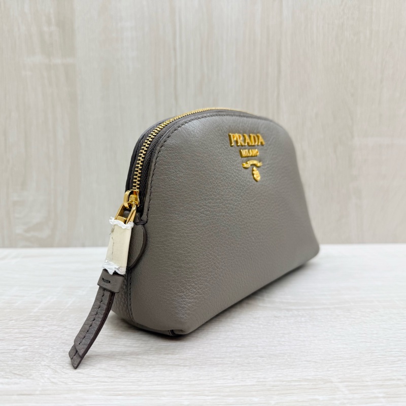 PRADA🩶大象灰化妝包-3
