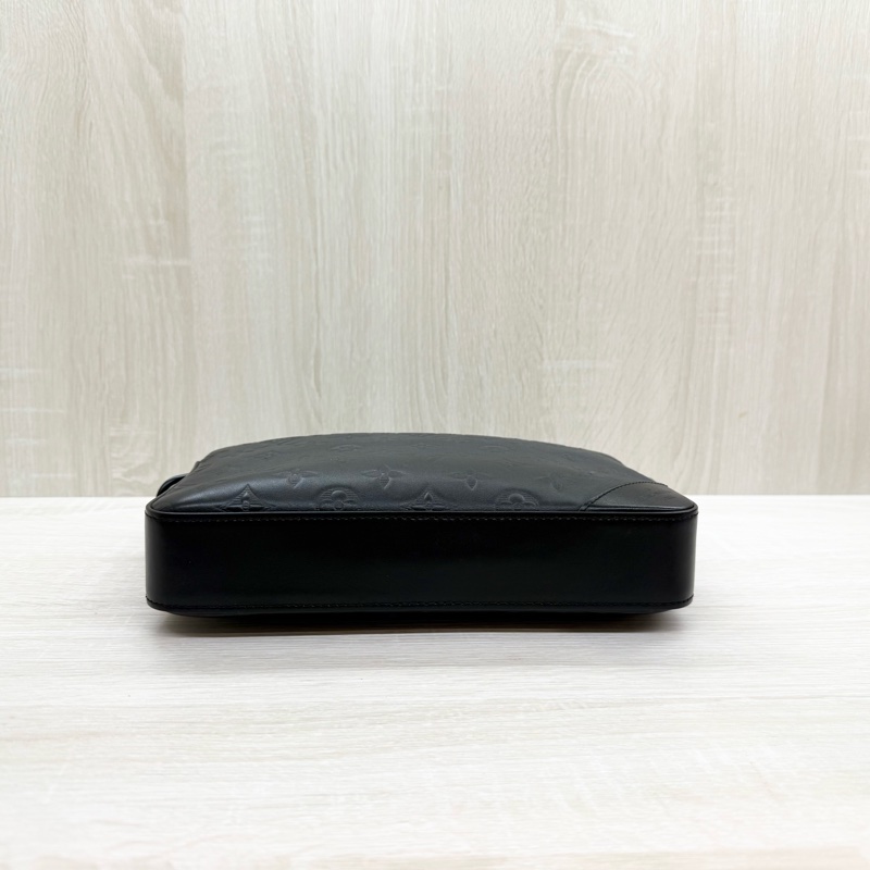 LV黑色壓紋牛皮duo二合一郵差包M69827-5