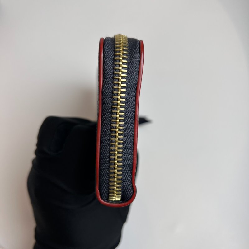 LV M41857 藍壓紋ㄇ拉長夾-2