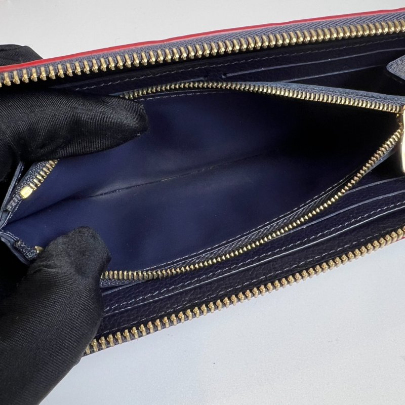 LV M41857 藍壓紋ㄇ拉長夾-5