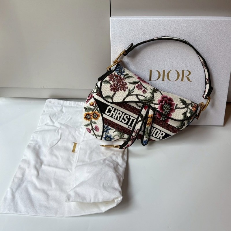Dior 米白底繡花布單肩馬鞍包-3