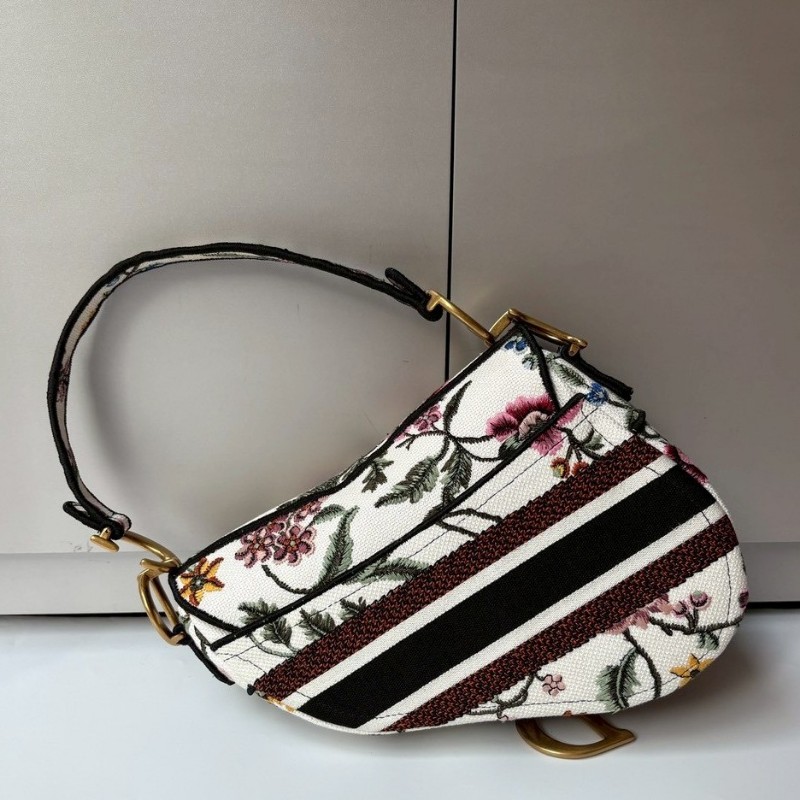 Dior 米白底繡花布單肩馬鞍包-4