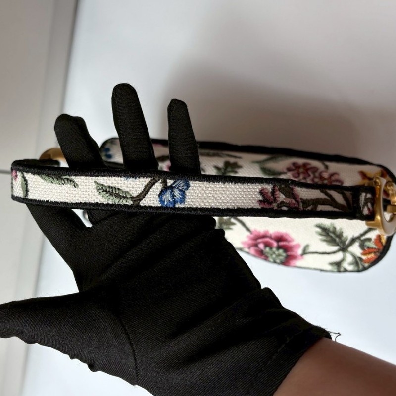 Dior 米白底繡花布單肩馬鞍包-13