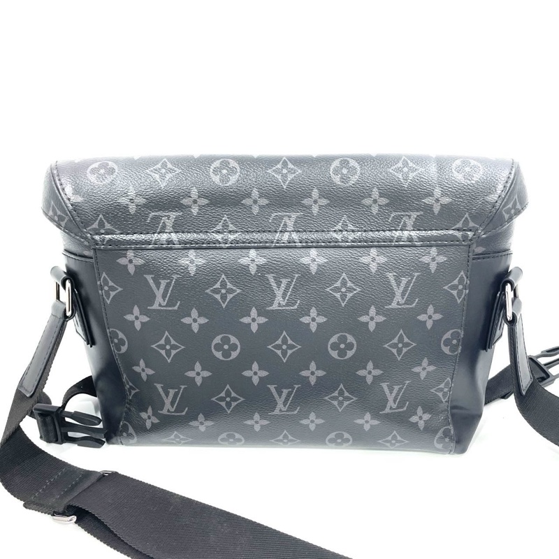 LOUIS VUITTON Monogram I Messenger PM Voyager-15