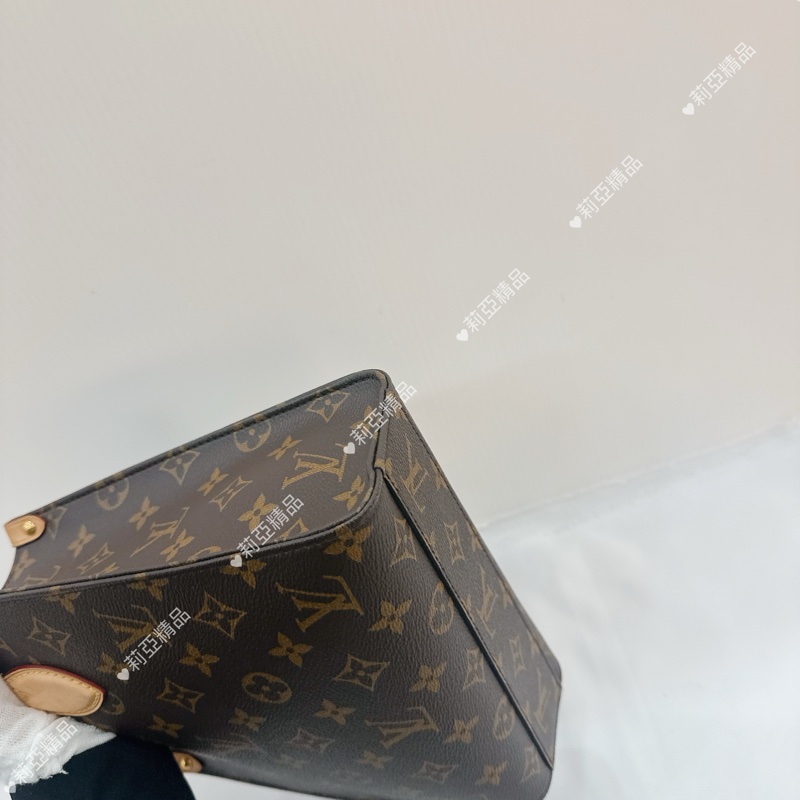 莉亞精品♡ LV 老花琴譜包 二手美包-6