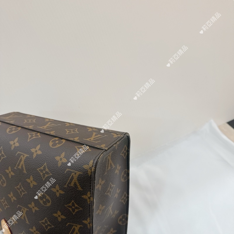 莉亞精品♡ LV 老花琴譜包 二手美包-7